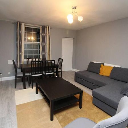 Апартаменты Modern 2 Bed Close To City Лондон Экстерьер фото